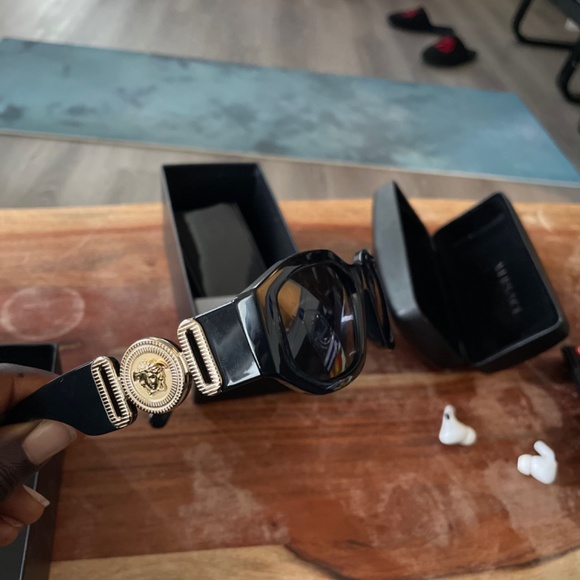 Versace Biggie Glasses - Picture 7 of 8